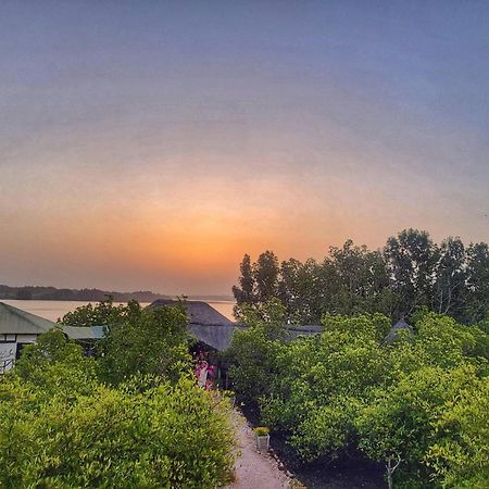 Bintang Bolong Lodge Екстериор снимка